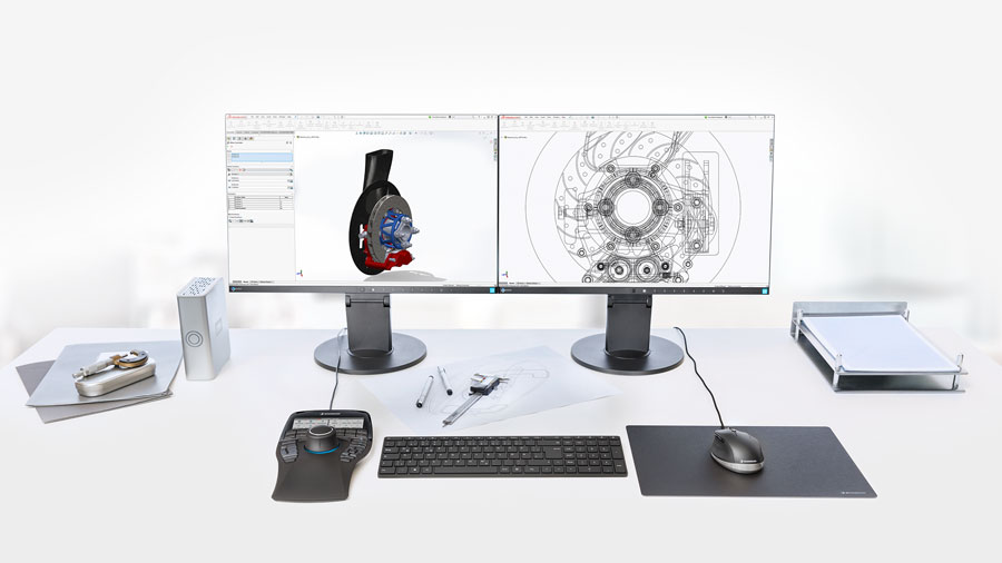 SpaceMouse Enterprise Kit - ułożenie na biurku z monitorem